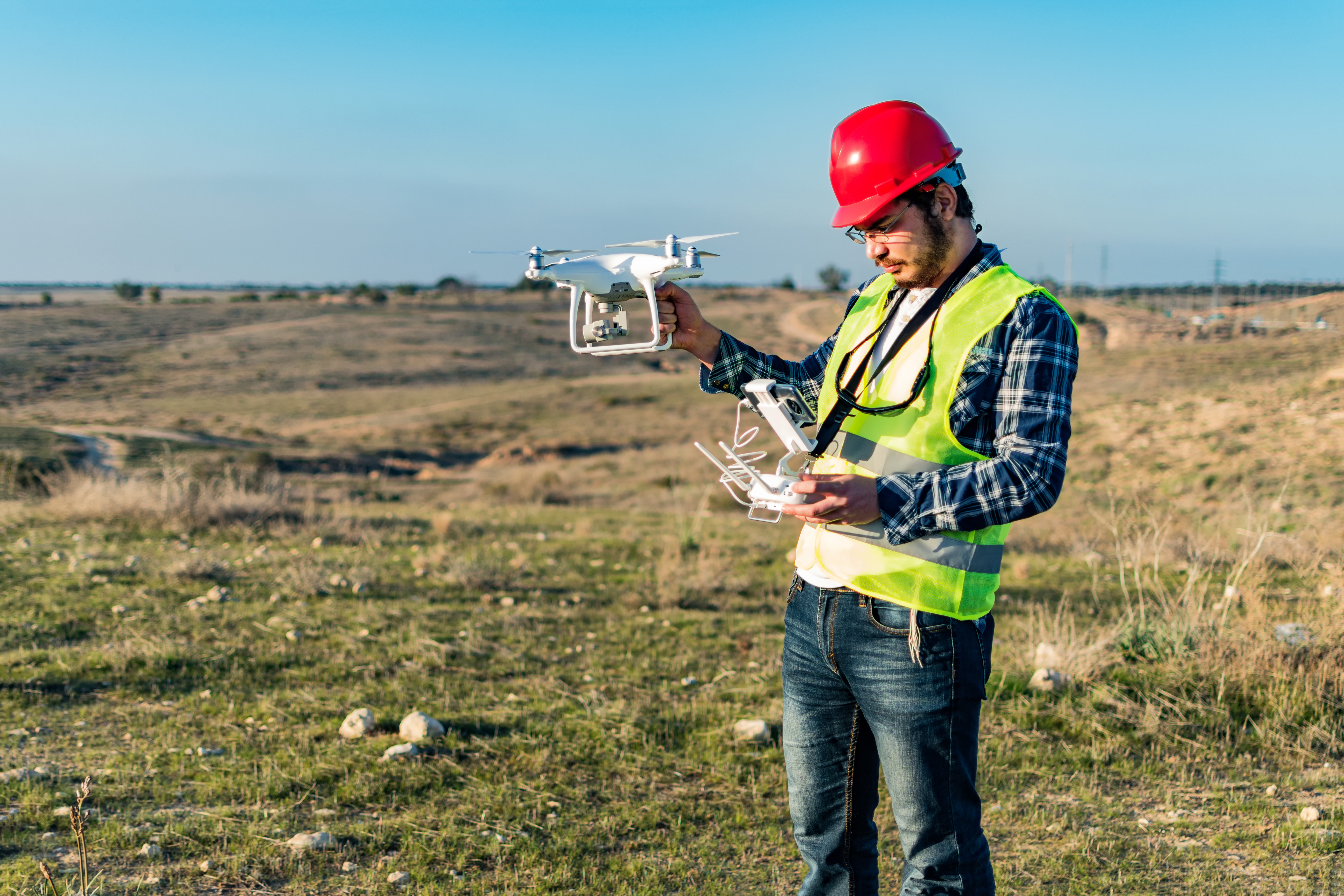 Formation télépilote de drone à Angers, encadrement certifié DGAC